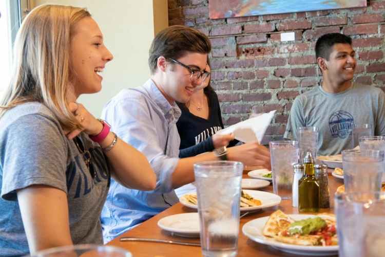 image of students at christopher's in wayne eating 