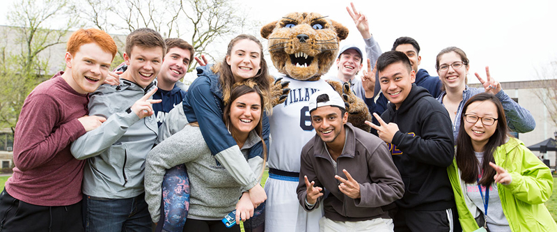 Students with Villanova mascot. 