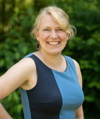 Katie Huffling Headshot Small Crop