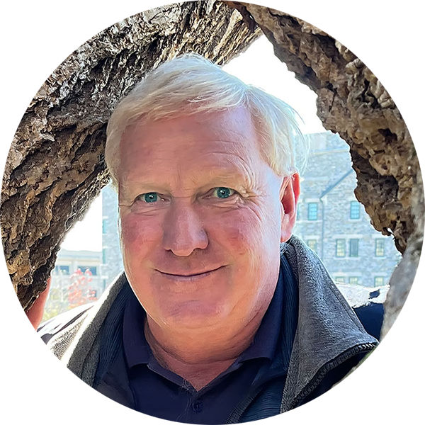 Hugh Weldon headshot